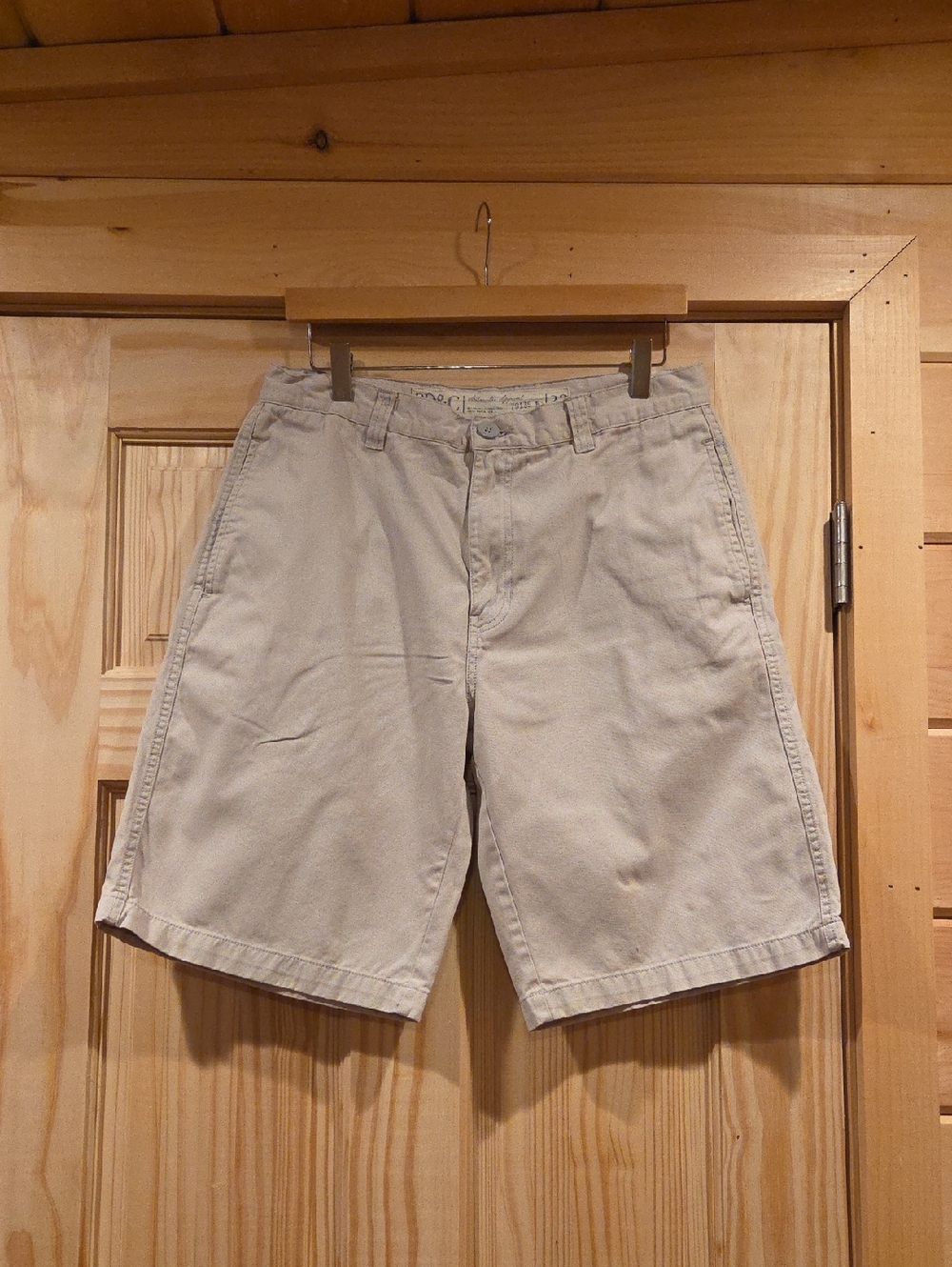 pd&c|knee-length cargo shorts|33